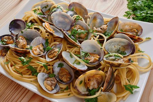 Вонголе в раковине