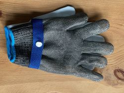 Перчатка для открывания устриц и ежей